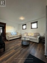 364 Glendale Ave in St Catharines, ON - Building Photo - Building Photo