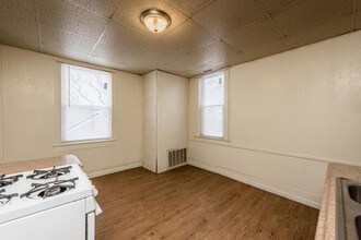 25 S 15th St in Belleville, IL - Building Photo - Building Photo