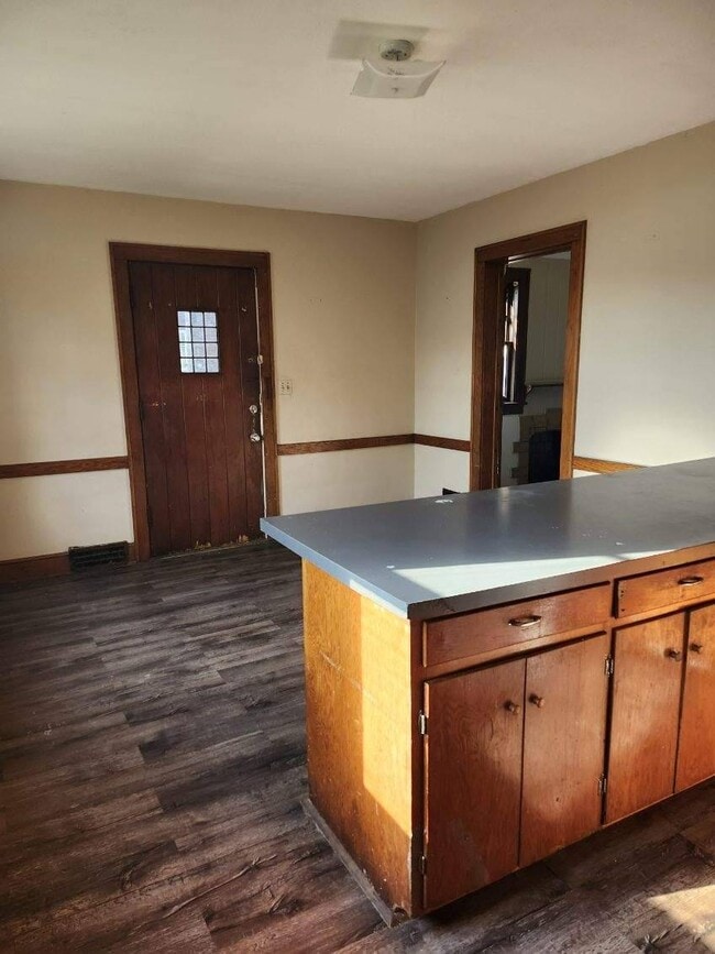 804 Main Ave W in Massillon, OH - Building Photo - Building Photo