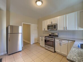 2032 Susquehanna St in Harrisburg, PA - Building Photo - Building Photo