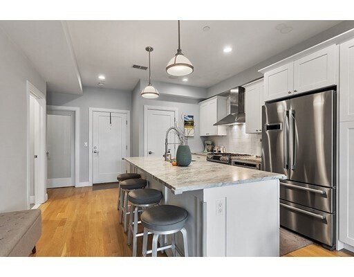283 Old Colony Ave in Boston, MA - Building Photo - Building Photo