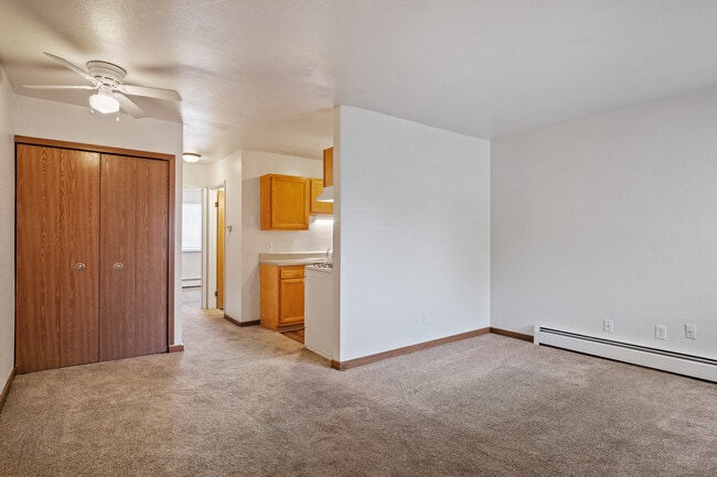 Prairie Creek Apartments