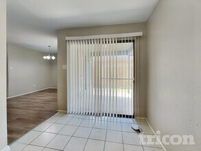 2806 Quail Run Dr in Humble, TX - Building Photo - Building Photo