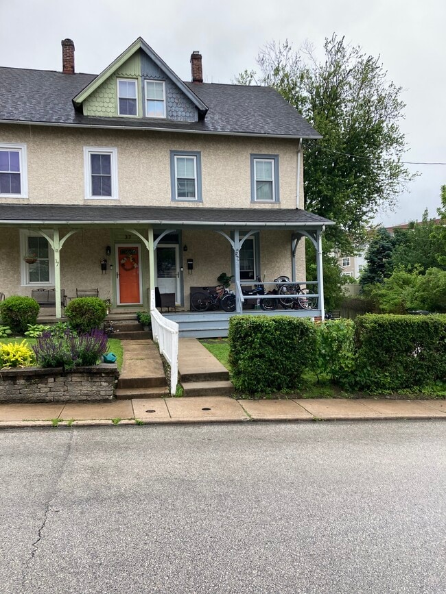 property at 39 S Merion Ave