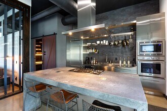 238 N Bush St in Santa Ana, CA - Building Photo - Building Photo
