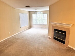 1717 County Rd 220 in Orange Park, FL - Building Photo - Building Photo