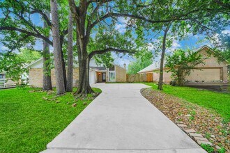2622 Heather Knoll Dr in Spring, TX - Building Photo - Building Photo