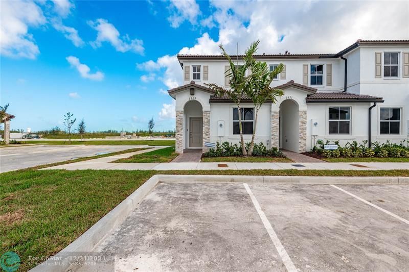 2869 SE 26th St in Homestead, FL - Building Photo