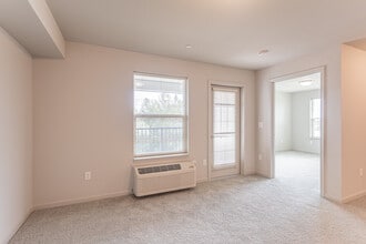 Rosewood Station in Happy Valley, OR - Foto de edificio - Interior Photo