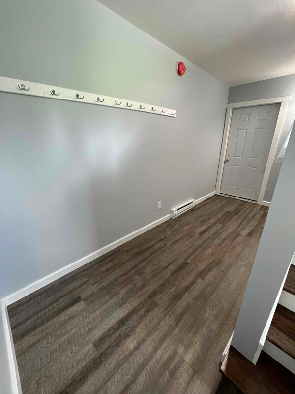 14 N High St-Unit -B in Millerstown, PA - Building Photo - Building Photo