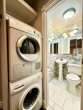 382 E 10th St in New York, NY - Building Photo - Building Photo