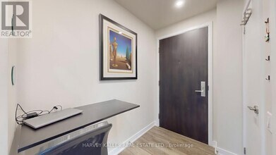 38 Monte Kwinter Ct in Toronto, ON - Building Photo - Building Photo