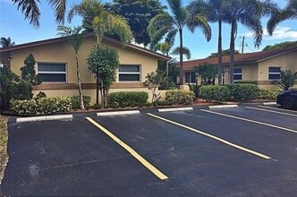 408 NE 12th Ave, Unit 2 in Pompano Beach, FL - Building Photo - Building Photo
