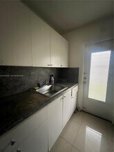 16120 NE 19th Ct in North Miami Beach, FL - Building Photo - Building Photo