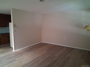 168 Ventry Ct in Ridge, NY - Building Photo - Building Photo