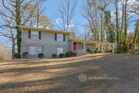 1674 Bouldercliff Ct SE in Atlanta, GA - Foto de edificio - Building Photo