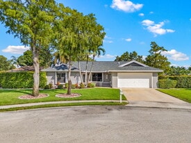 13612 Firewood Ct in Wellington, FL - Building Photo