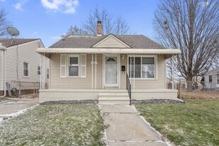 1829 Anne Ave in Lincoln Park, MI - Building Photo