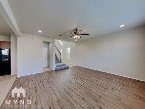 16006 Serene Fleming Trace in Austin, TX - Foto de edificio - Building Photo
