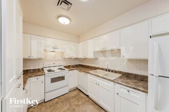 2529 W Sweetwater Ave in Phoenix, AZ - Building Photo - Building Photo