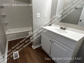 10917 Birchridge Dr in Cincinnati, OH - Building Photo - Building Photo