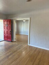 935 Lincoln St in Redding, CA - Building Photo - Building Photo