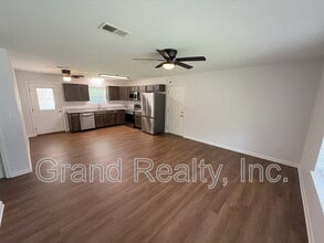 6221 Fox Run St in Milton, FL - Building Photo - Building Photo