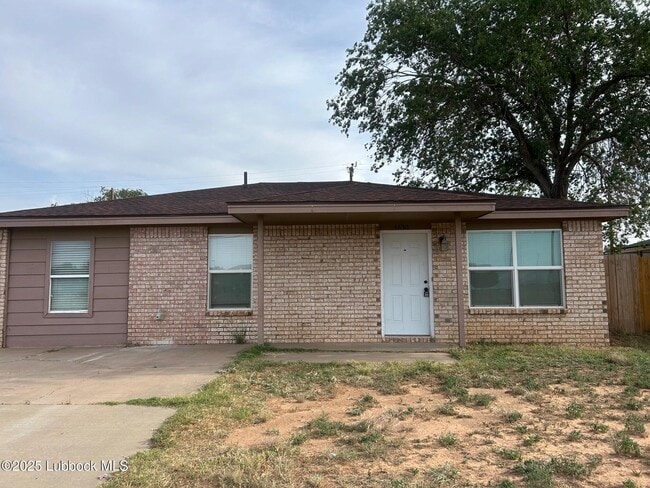 property at 4630 Erskine St