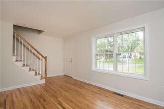 175 Saybrook Rd in Middletown, CT - Building Photo - Building Photo