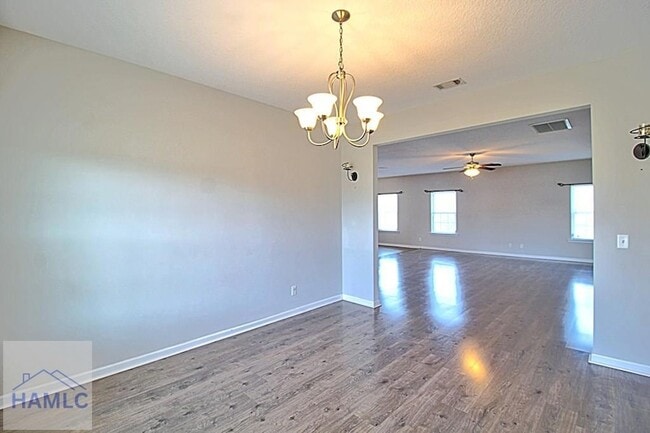 1301 Windrow Dr in Hinesville, GA - Building Photo - Building Photo