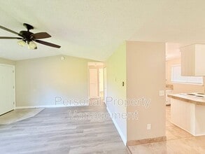 906 Z St in Vancouver, WA - Building Photo - Building Photo