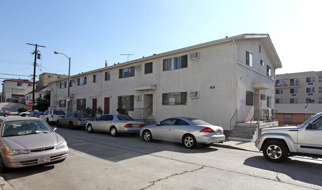 669 N Grand Ave in Los Angeles, CA - Building Photo - Building Photo