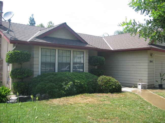 property at 1845 N Selina Ct