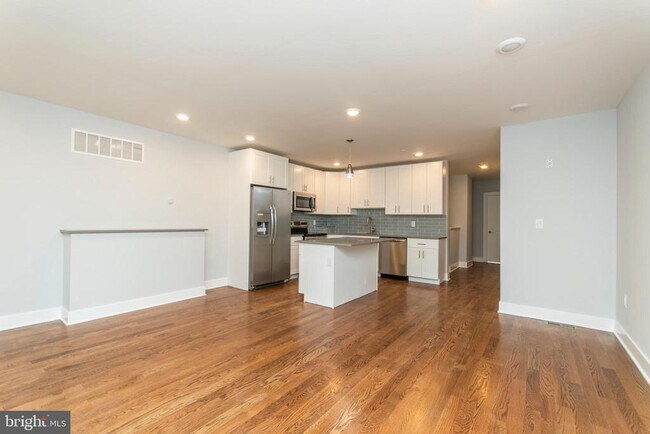 814 N Uber St in Philadelphia, PA - Building Photo - Building Photo