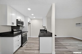 4085 48th St in San Diego, CA - Foto de edificio - Building Photo