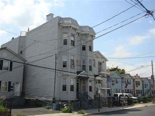 240 Halladay St in Jersey City, NJ - Building Photo - Building Photo