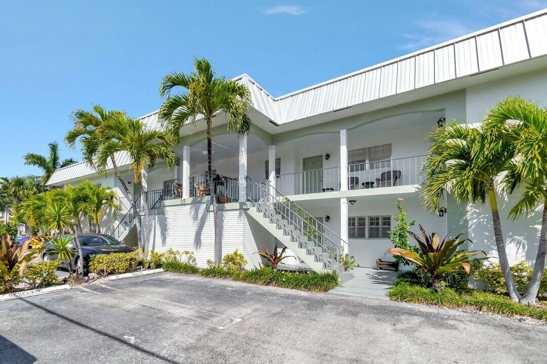 35 SE 7th Ave in Delray Beach, FL - Building Photo