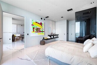 650 NE 32nd St, Unit UPH5302 in Miami, FL - Building Photo - Building Photo