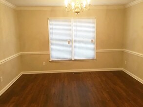 6400 Ivystone Dr in Jamestown, NC - Building Photo - Building Photo