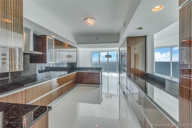 2711 S Ocean Dr-Unit -1205 in Hollywood, FL - Building Photo - Building Photo