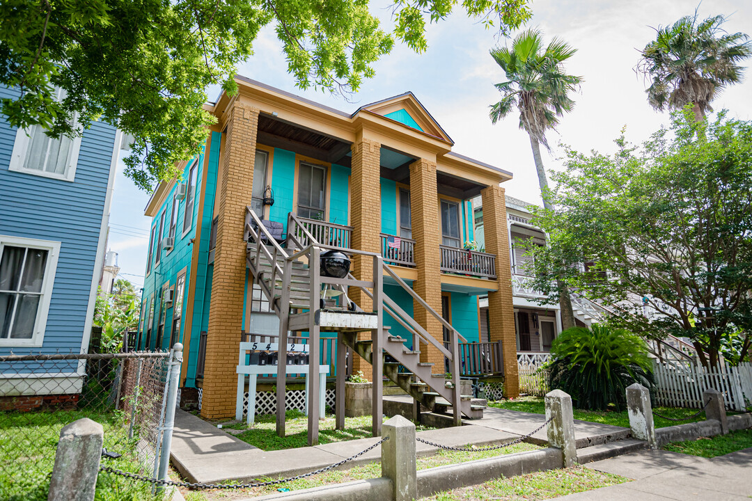 1707 Market St in Galveston, TX - Building Photo