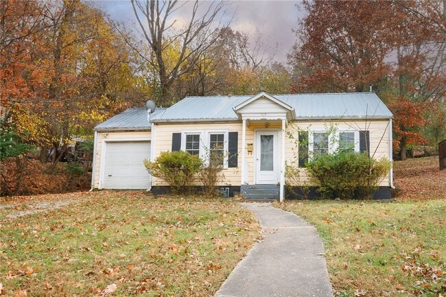 property at 707 E Lafayette St
