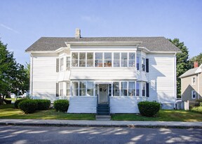 72 Walnut St in Chicopee, MA - Building Photo