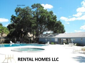 525 Heatherton Vlg in Altamonte Springs, FL - Building Photo