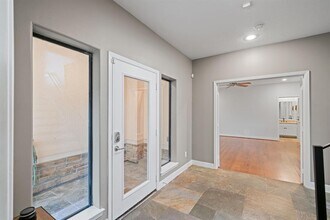 2406 Dorrington St in Houston, TX - Building Photo - Building Photo
