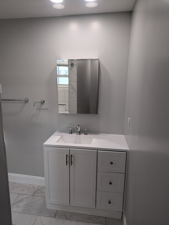 1018 Neel St in Homestead, PA - Foto de edificio