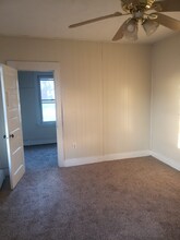 156 Oak St in Manchester, CT - Building Photo - Building Photo