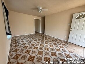523 Gould St in San Antonio, TX - Building Photo - Building Photo