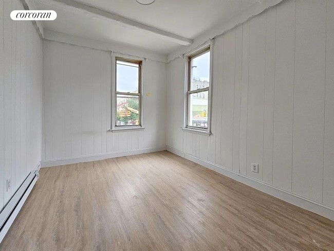 292 Leonard St in Brooklyn, NY - Building Photo - Building Photo