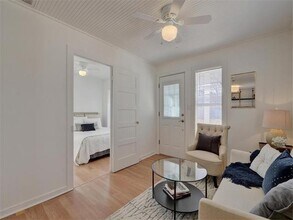 1207 Salina St in Austin, TX - Building Photo - Building Photo